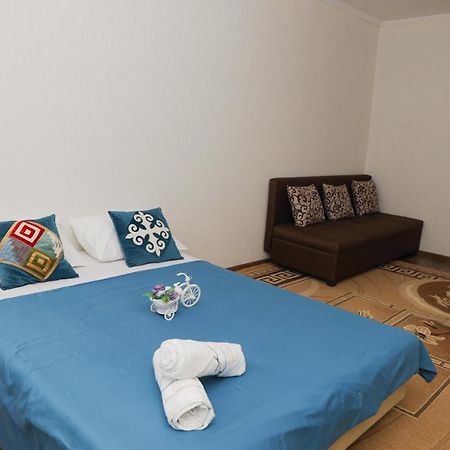 Reliablehouse 2-Х Комнатная Квартира В Центре Appartement Alma-Ata Buitenkant foto