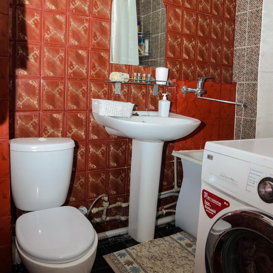 Reliablehouse 2-Х Комнатная Квартира В Центре Appartement Alma-Ata Buitenkant foto